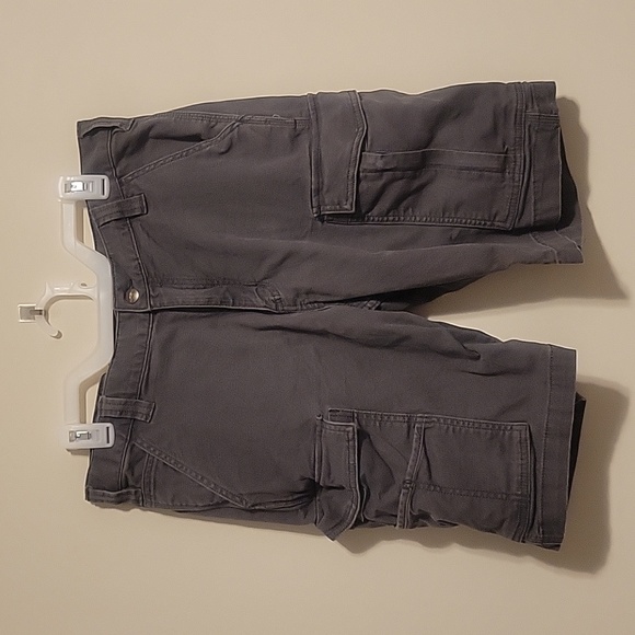 Men's Carhartt canvas cargo shorts - basically new - Picture 1 of 3